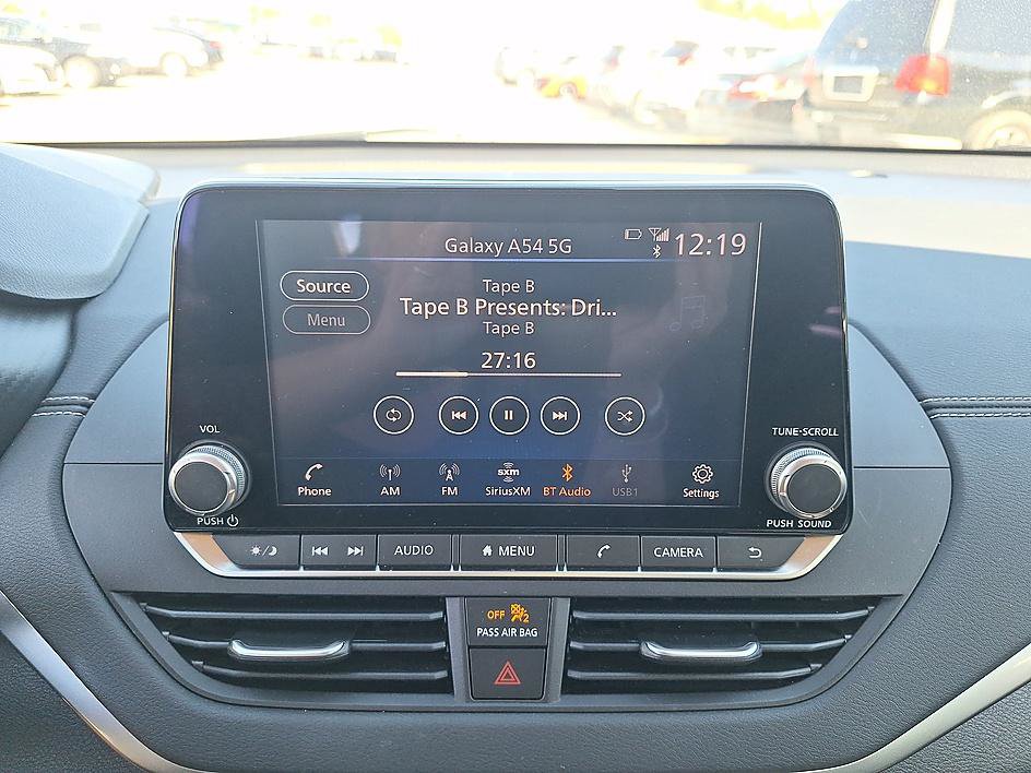Used 2022 Nissan Altima 2.5 SV w/ SV Premium Package FWD image 17