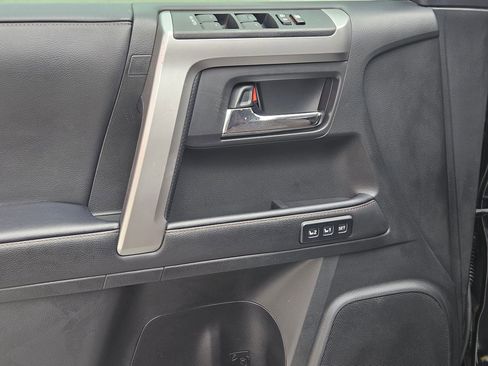 Used 2022 Toyota 4Runner Limited image 18