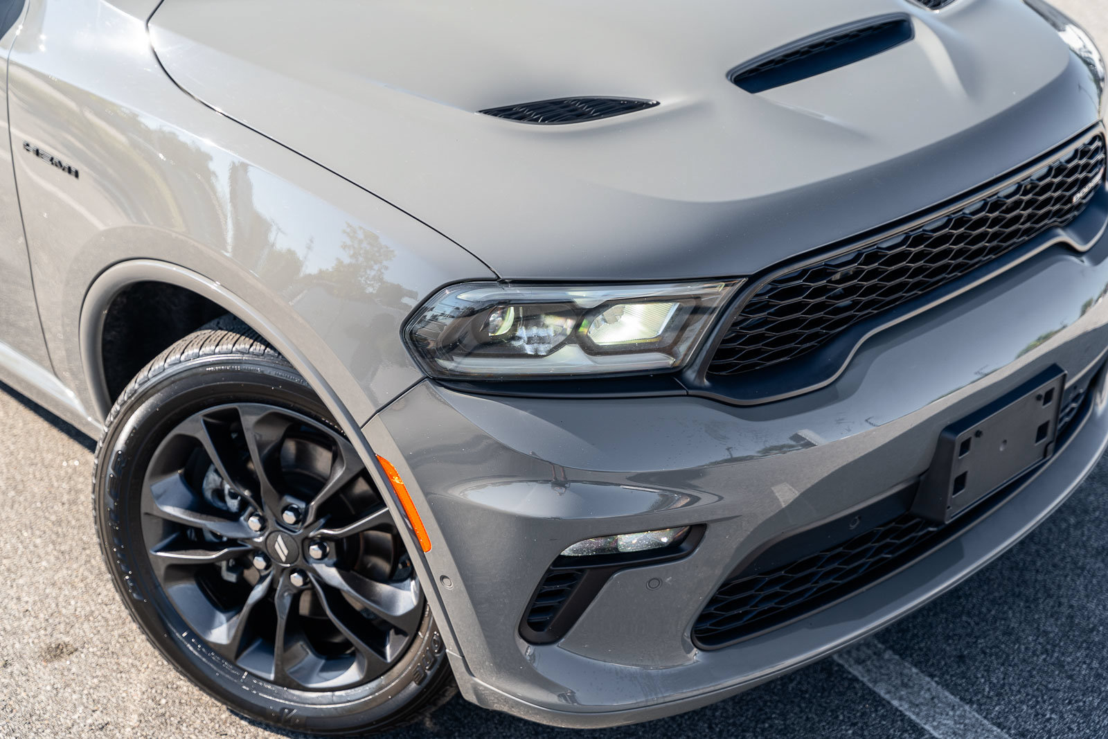 Used 2022 Dodge Durango R/T w/ Blacktop Package AWD/4WD image 4