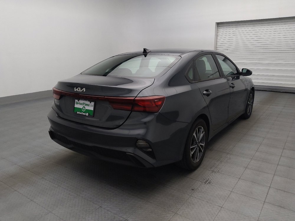 Used 2024 Kia Forte LXS w/ LXS Technology Package FWD image 9