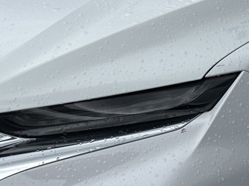 Used 2019 Chevrolet Blazer LT w/ Sun and Wheels Package FWD image 6
