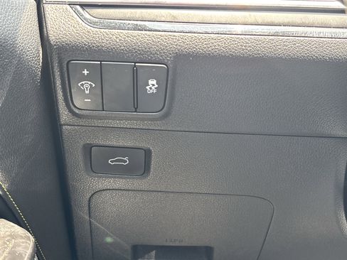 Used 2025 Kia K5 GT FWD image 40