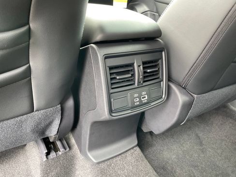 New 2026 Subaru Forester Premium w/ Base/Premium Package AWD/4WD image 14