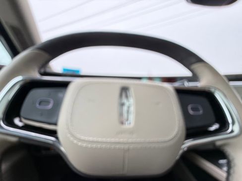 Used 2025 Lincoln Nautilus Premier w/ Equipment Group 102A image 37