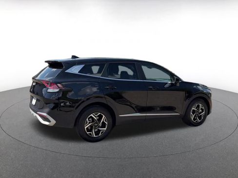 Used 2025 Kia Sportage LX FWD image 12