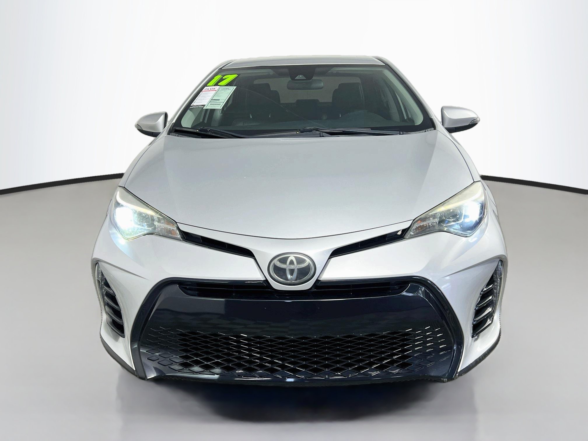 Used 2017 Toyota Corolla SE FWD image 11
