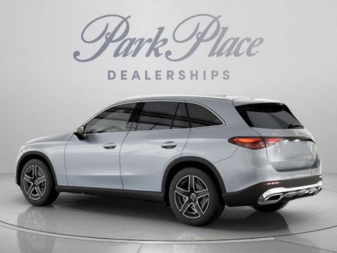 Used 2026 Mercedes-Benz GLC 300 image 12