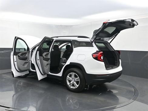 Used 2023 GMC Terrain SLE w/ Driver Convenience Package image 35