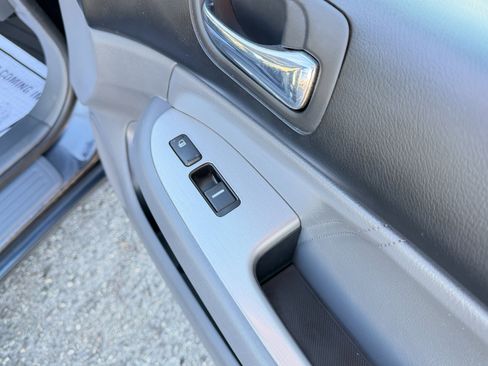 Used 2004 Honda Accord EX image 41