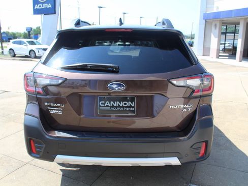 Used 2021 Subaru Outback Limited XT w/ Popular Package #2 AWD/4WD image 6