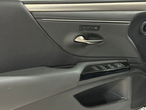 Used 2022 Lexus ES 350 F Sport image 12