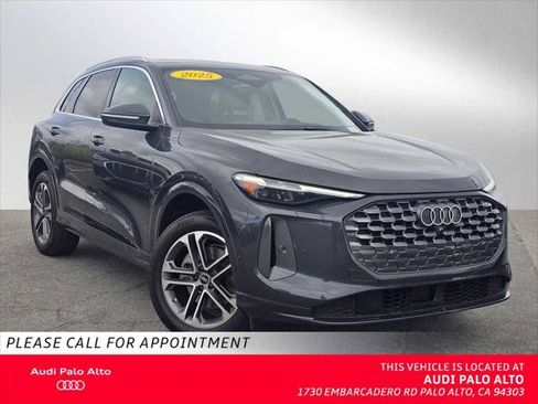 Used 2025 Audi Q5 Premium Plus w/ Premium Plus AWD/4WD image 1