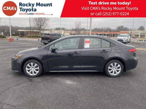 Used 2026 Toyota Corolla LE image 4