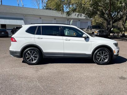 Used 2020 Volkswagen Tiguan SE w/ Panoramic Sunroof Package
