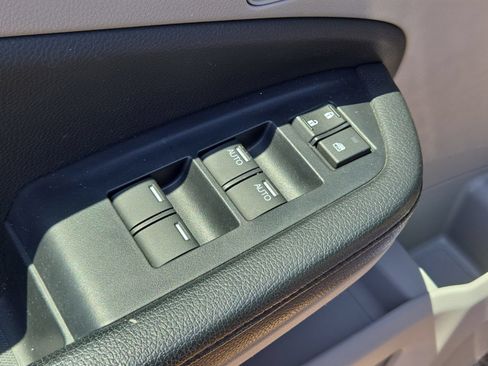 Used 2017 Honda Pilot EX image 22