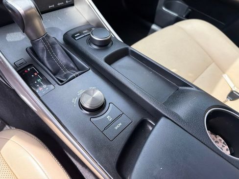 Used 2015 Lexus IS 250 RWD image 28