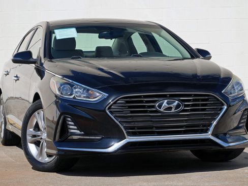 Used 2018 Hyundai Sonata SEL FWD image 2