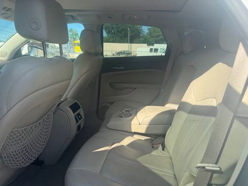 Used 2011 Cadillac SRX Luxury image 12