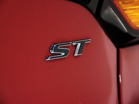 Used 2023 Buick Encore GX Select w/ Sport Touring Package image 15