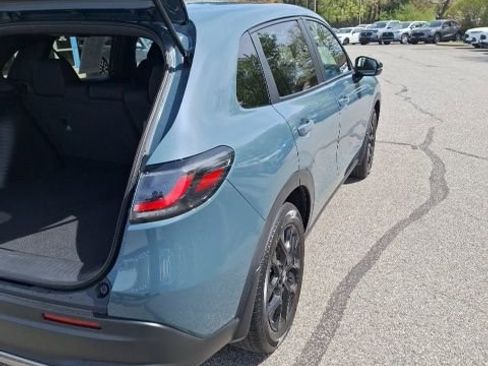 Used 2025 Honda HR-V Sport image 10