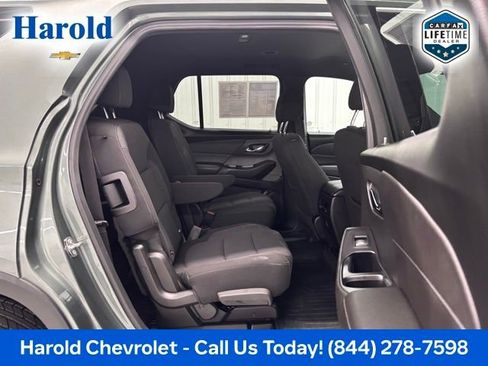 Used 2022 Chevrolet Traverse LT AWD/4WD image 9