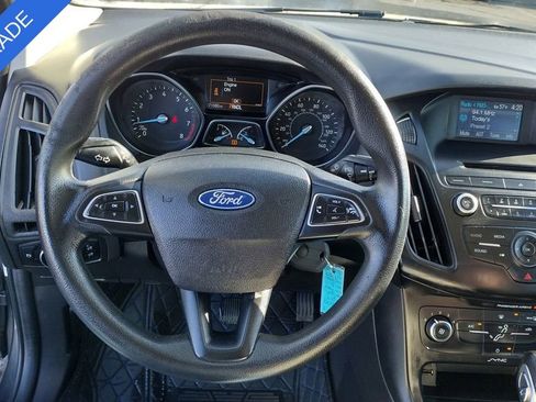 Used 2015 Ford Focus S image 15