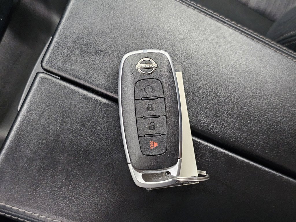 Used 2023 Nissan Rogue SV AWD/4WD image 34