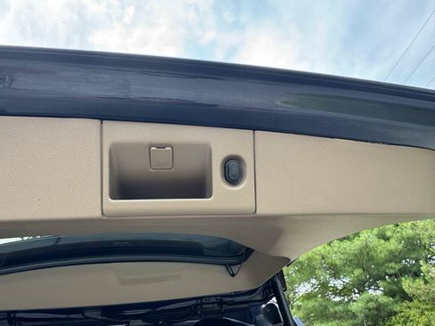 Used 2018 Chevrolet Tahoe LT AWD/4WD image 14