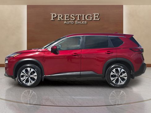 Used 2023 Nissan Rogue SV AWD/4WD image 2