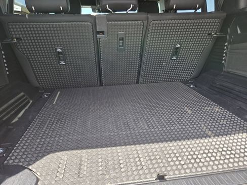 Used 2025 Land Rover Defender 110 S AWD/4WD image 30