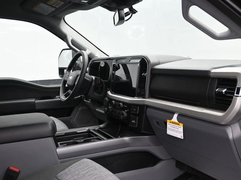 New 2026 Ford F250 XLT w/ XLT Premium Package image 11