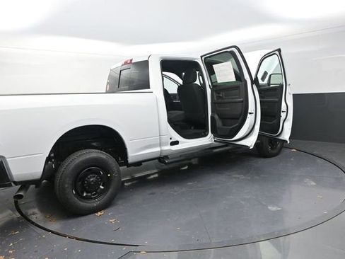 New 2026 RAM 2500 Tradesman AWD/4WD image 36
