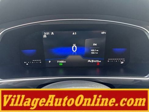 Used 2022 Volkswagen Tiguan SE w/ Panoramic Sunroof Package AWD/4WD image 23