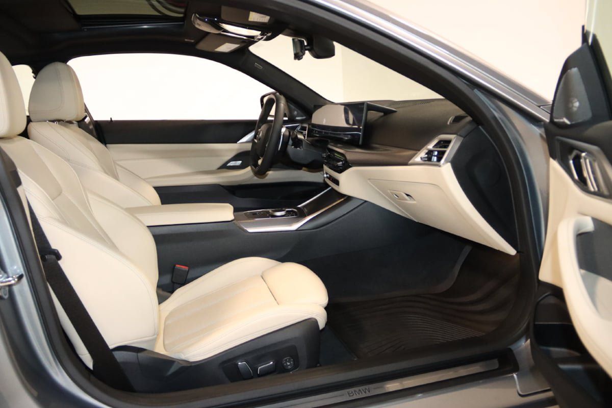 Used 2026 BMW 430i xDrive Coupe w/ Premium Package AWD/4WD image 67