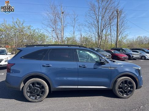 Certified 2024 Kia Sorento SX image 1