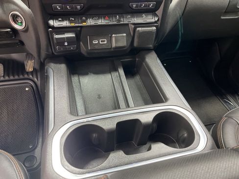 Used 2021 GMC Sierra 1500 AT4 w/ Technology Package image 24