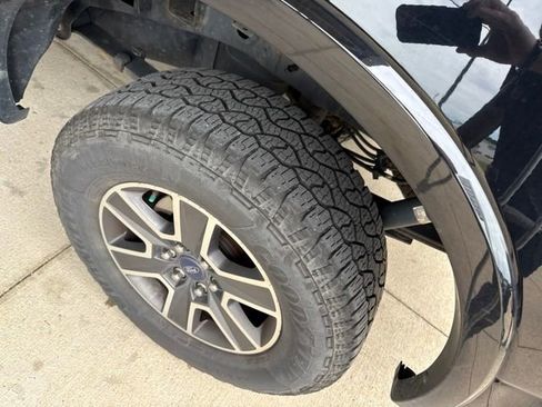 Used 2017 Ford F150 XLT w/ Equipment Group 301A Mid AWD/4WD image 17