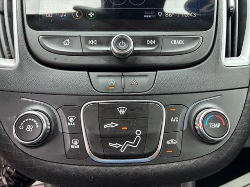 Used 2023 Chevrolet Malibu LS FWD image 29