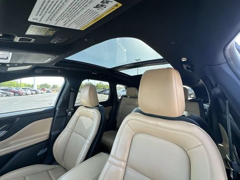 Used 2023 Lincoln Corsair Reserve w/ Equipment Group 201A AWD/4WD image 22