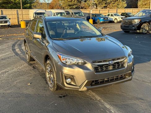 Used 2020 Subaru Crosstrek 2.0i Premium image 3