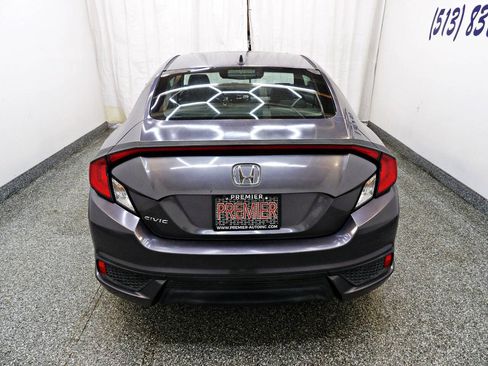 Used 2017 Honda Civic EX-T image 5