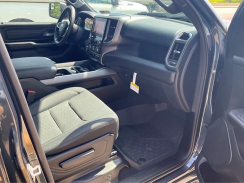 Used 2025 RAM 1500 Tradesman AWD/4WD image 16