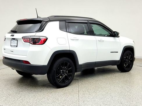 Used 2024 Jeep Compass Latitude w/ Altitude Special Edition AWD/4WD image 5