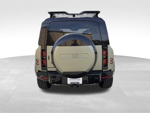 Certified 2025 Land Rover Defender 110 X-Dynamic SE image 7