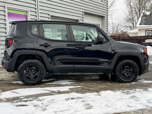 Used 2018 Jeep Renegade Sport w/ Power & Air Group image 2
