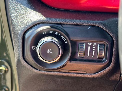Used 2021 Jeep Wrangler Unlimited Rubicon AWD/4WD image 28