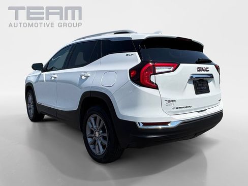 Used 2024 GMC Terrain SLT AWD/4WD image 5