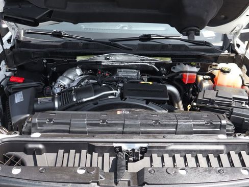 Used 2020 Chevrolet Silverado 3500 LT AWD/4WD image 12