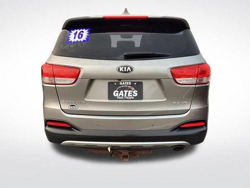 Used 2016 Kia Sorento EX w/ EX Touring Package AWD/4WD image 9