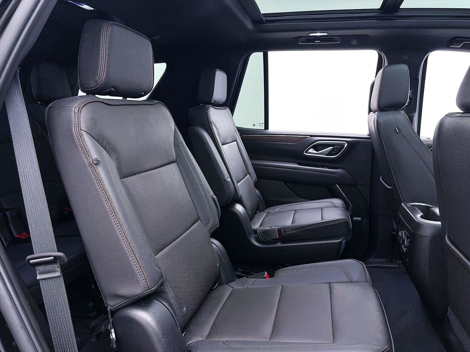 Used 2023 Chevrolet Tahoe High Country AWD/4WD image 41